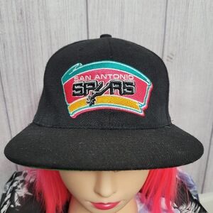 Mitchell & Ness San Antonio Spurs Adjustable Snapback Hat/Cap